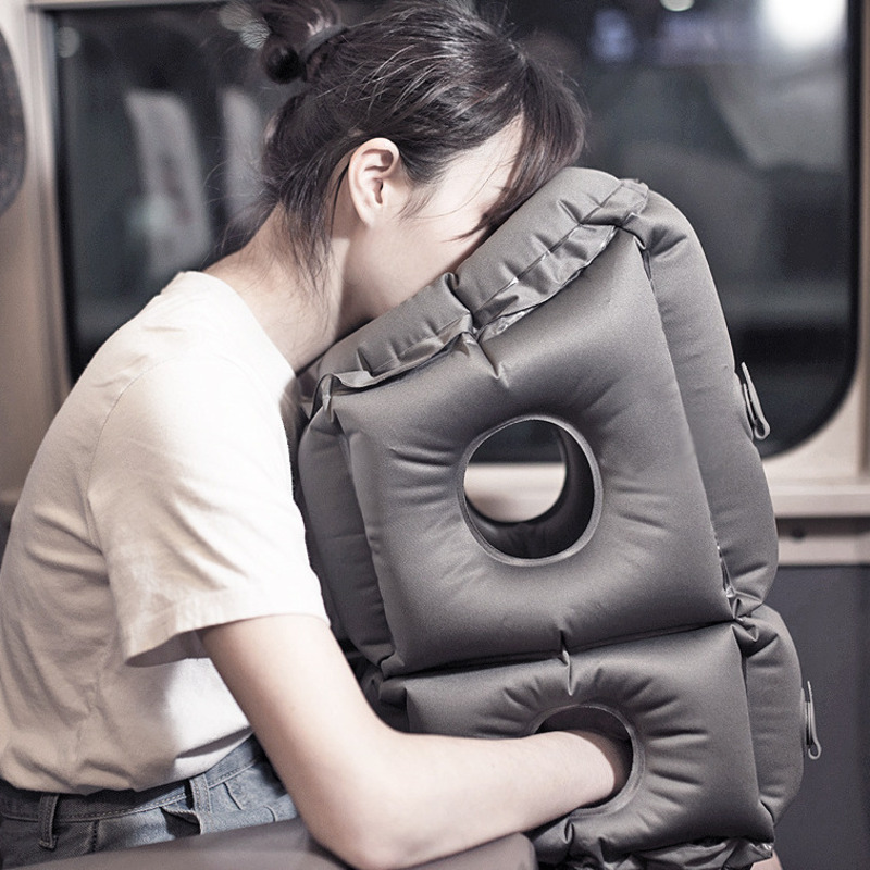 وسادة قابلة للنفخ خفيفة للغاية - مراجعة Camp Pillow Compressible وسعره