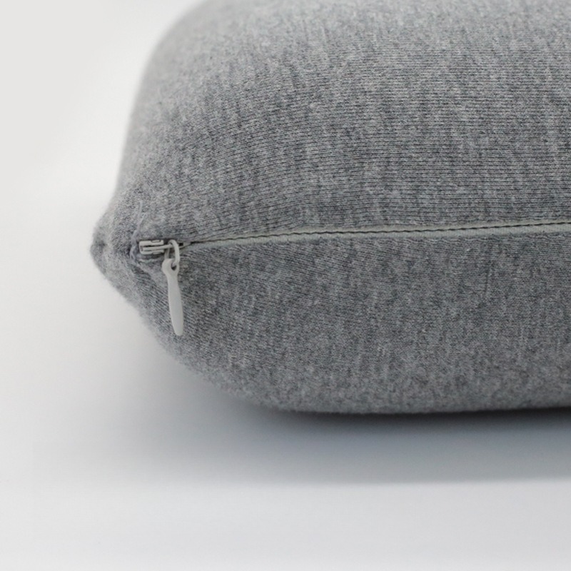 وسادة تخييم من إسفنج الذاكرة ل - مراجعة Camp Pillow Compressible وسعره
