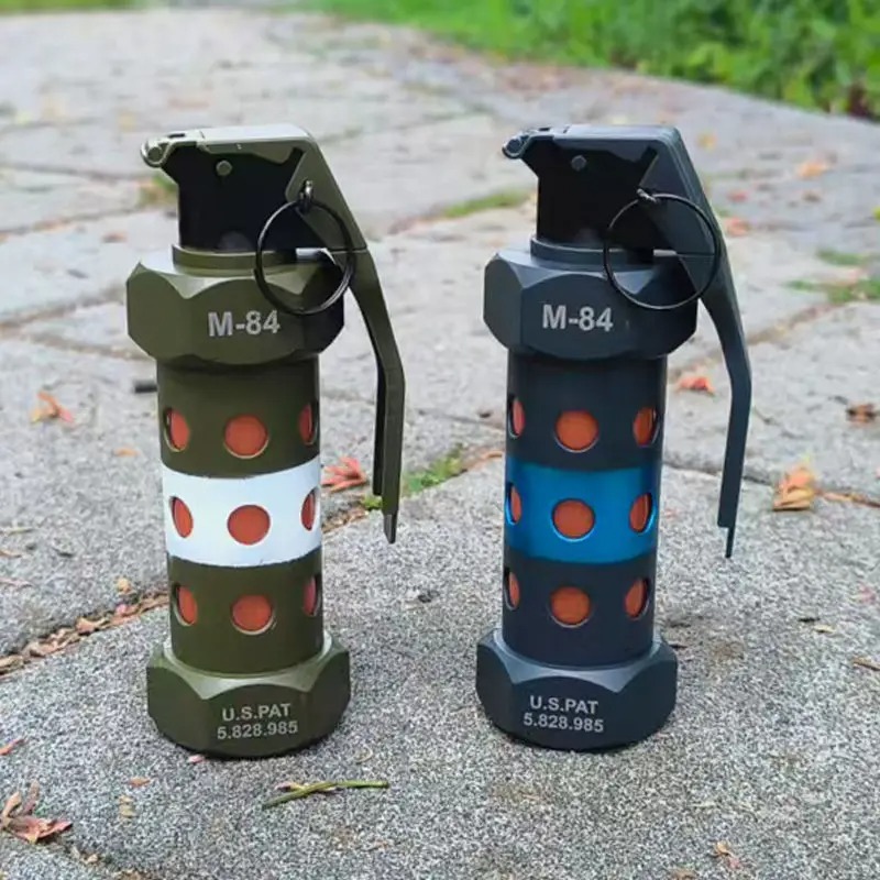 ضوء LED تكتيكي للنجاة، نموذج م - مراجعة Outdoor Y Camping وسعره